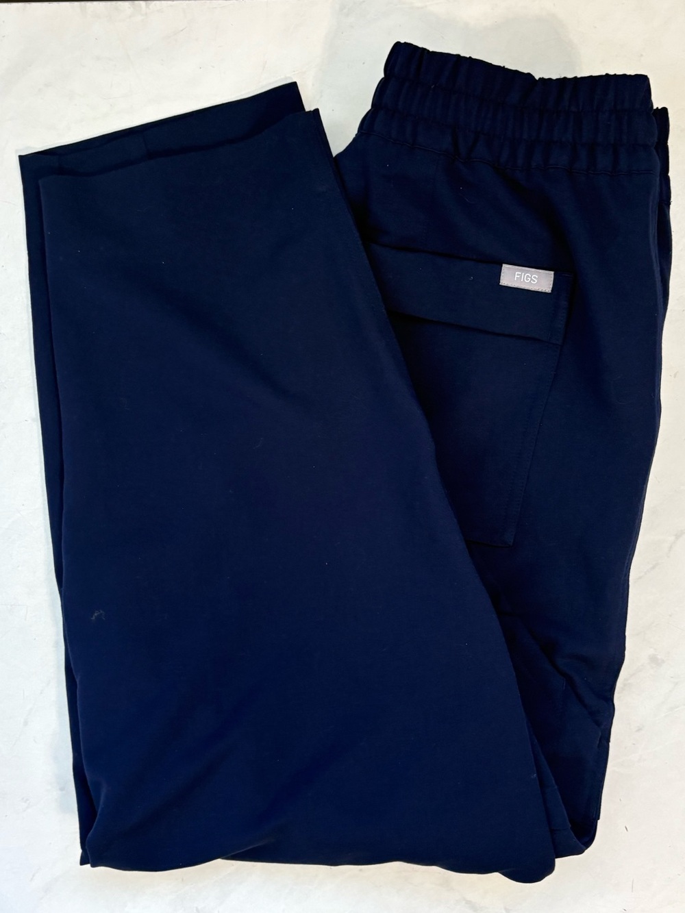 FIGS Women’s Medium Navy Blue Kade Barrel Leg Cargo Scrub Pants Nurse Doctor - Picture 7 of 7